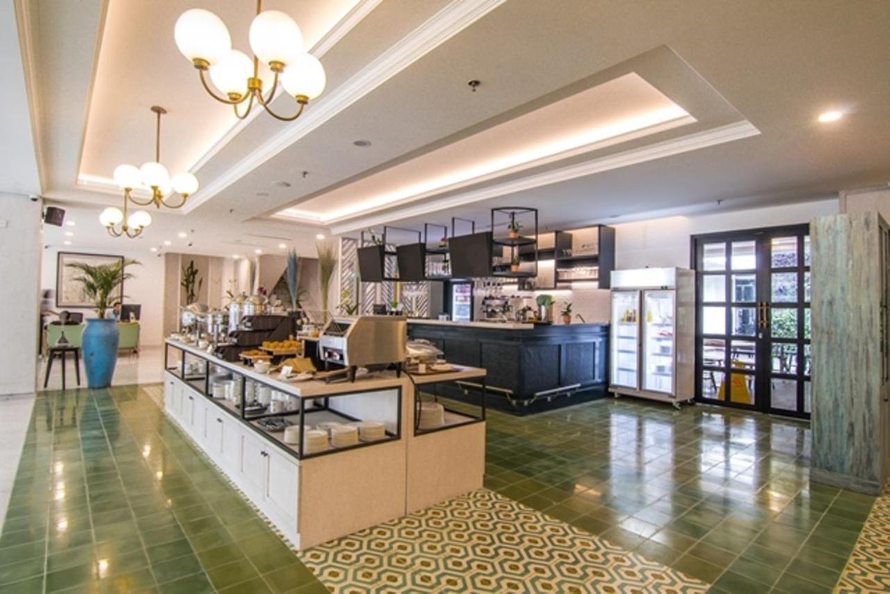 Jambuluwuk Thamrin Hotel Джакарта Экстерьер фото