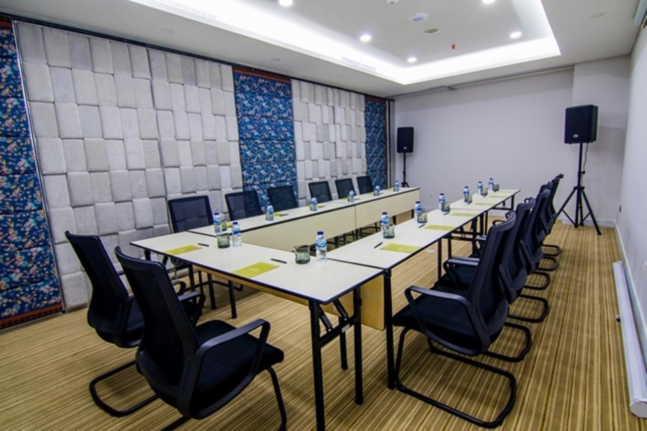 Jambuluwuk Thamrin Hotel Джакарта Экстерьер фото