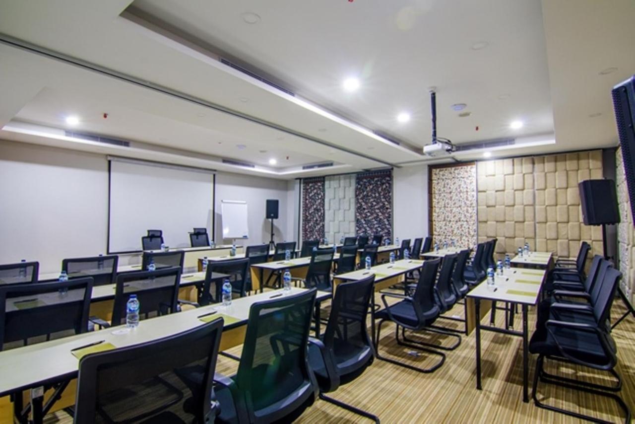 Jambuluwuk Thamrin Hotel Джакарта Экстерьер фото